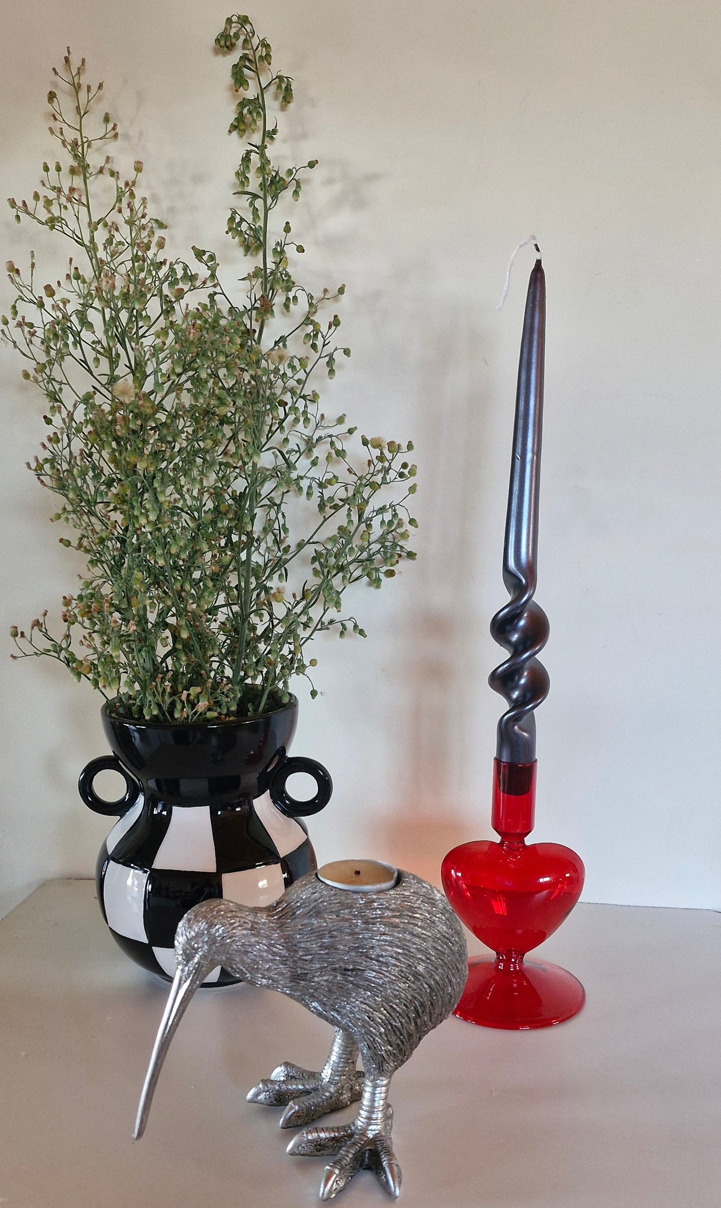 Red Sweetheart Set (2 Candle Holders + 2 Colorful Candles)